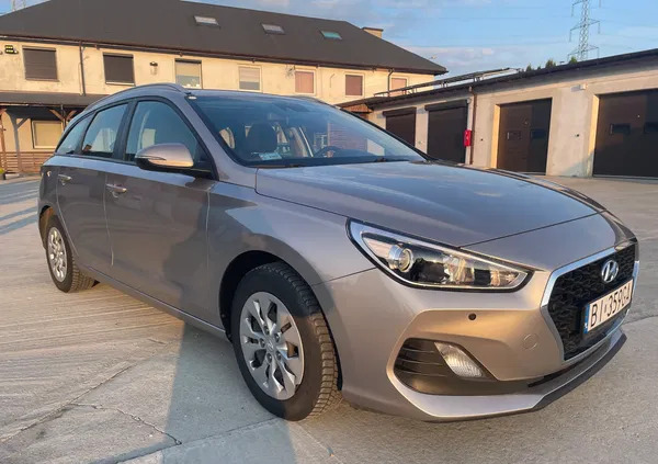 hyundai i30 otwock Hyundai I30 cena 45510 przebieg: 192000, rok produkcji 2019 z Otwock